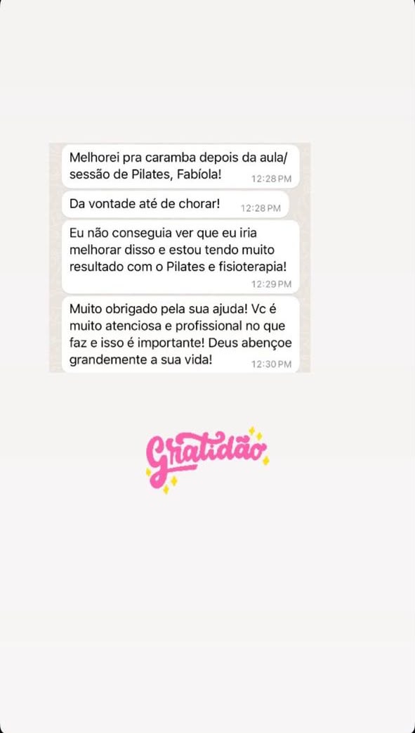 Mensagem de aluna no WhatsApp contando os resultados com o Pilates e a fisioterapia da Fabíola